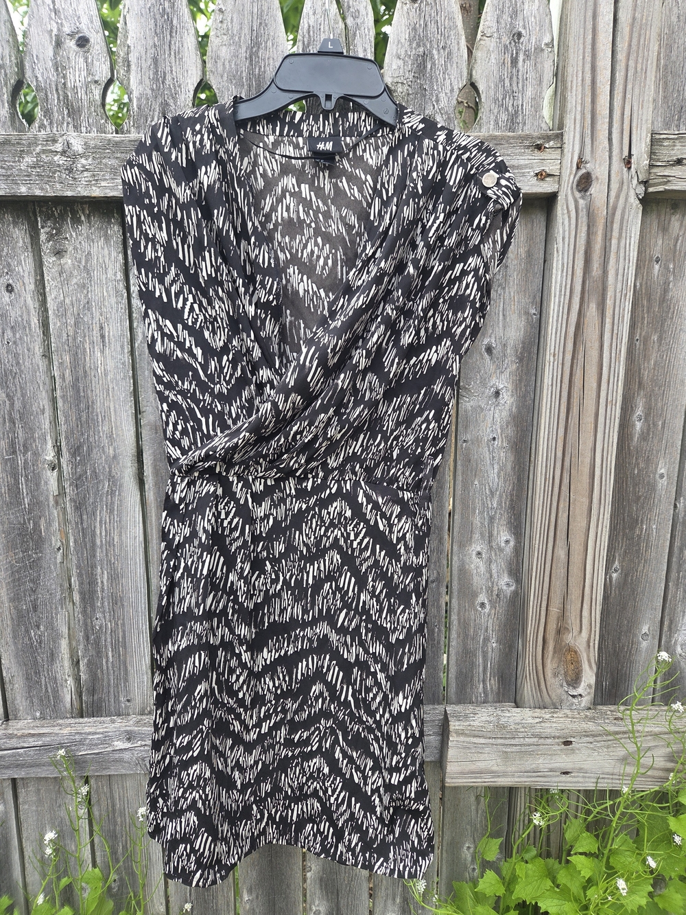 H&M Black & White Patterned Wrap Dress